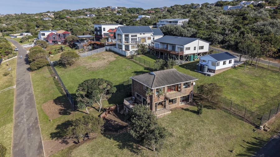 4 Bedroom Property for Sale in Cintsa East Eastern Cape